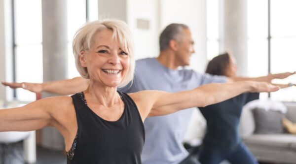 Why Leisure Village in Camarillo is the Best Place for Active Seniors 1 best place for active seniors in Camarillo — Leisure Village pool and golf course
