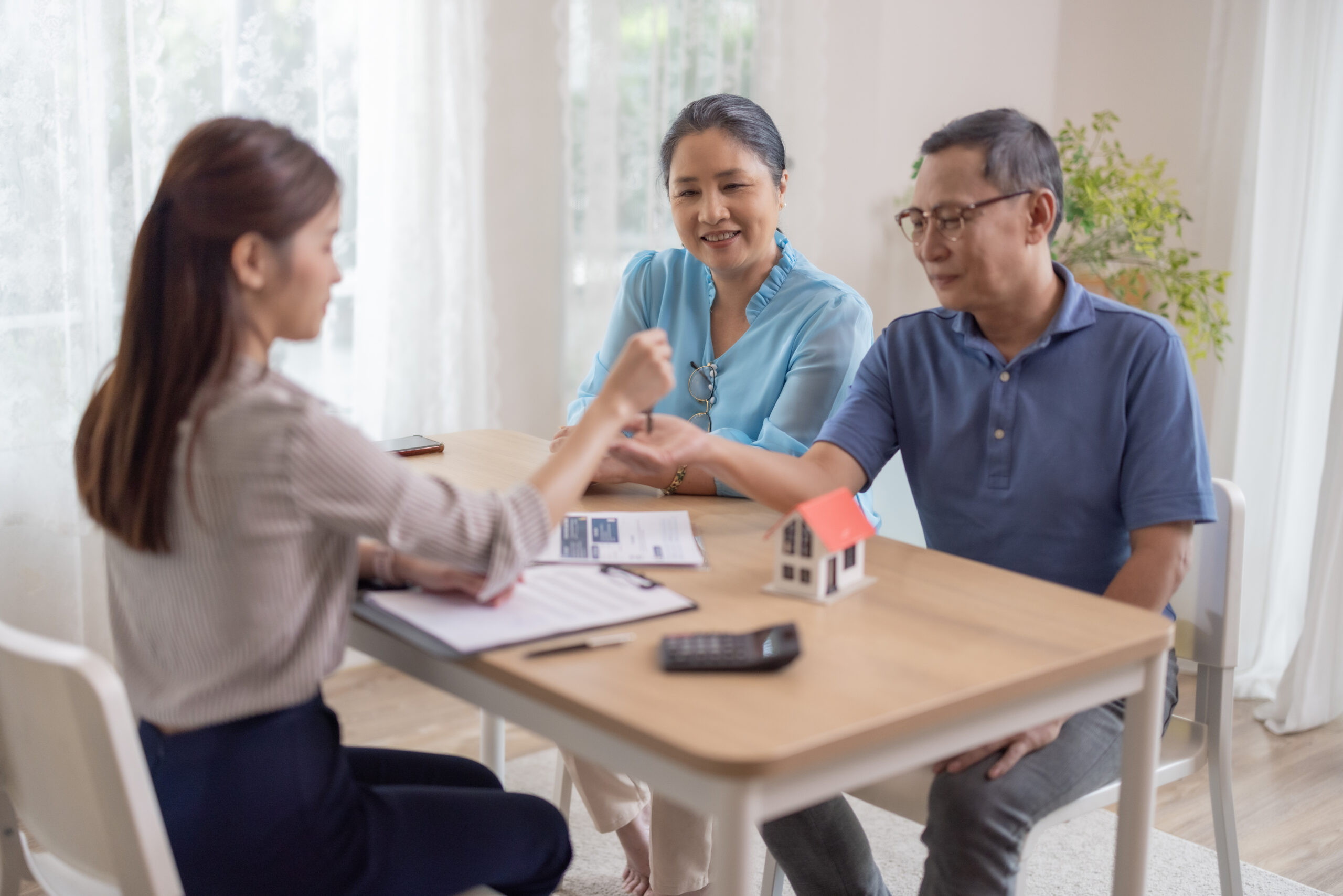 The Benefits of Downsizing to a Home in Leisure Village Senior Community 2 downsizing to senior community